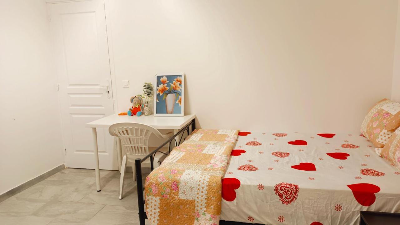 Bienvenue A Paris - Appartement Confortable, Grande Terrasse Privee Au Calme, Parking Gratuit Vitry-sur-Seine Exteriör bild